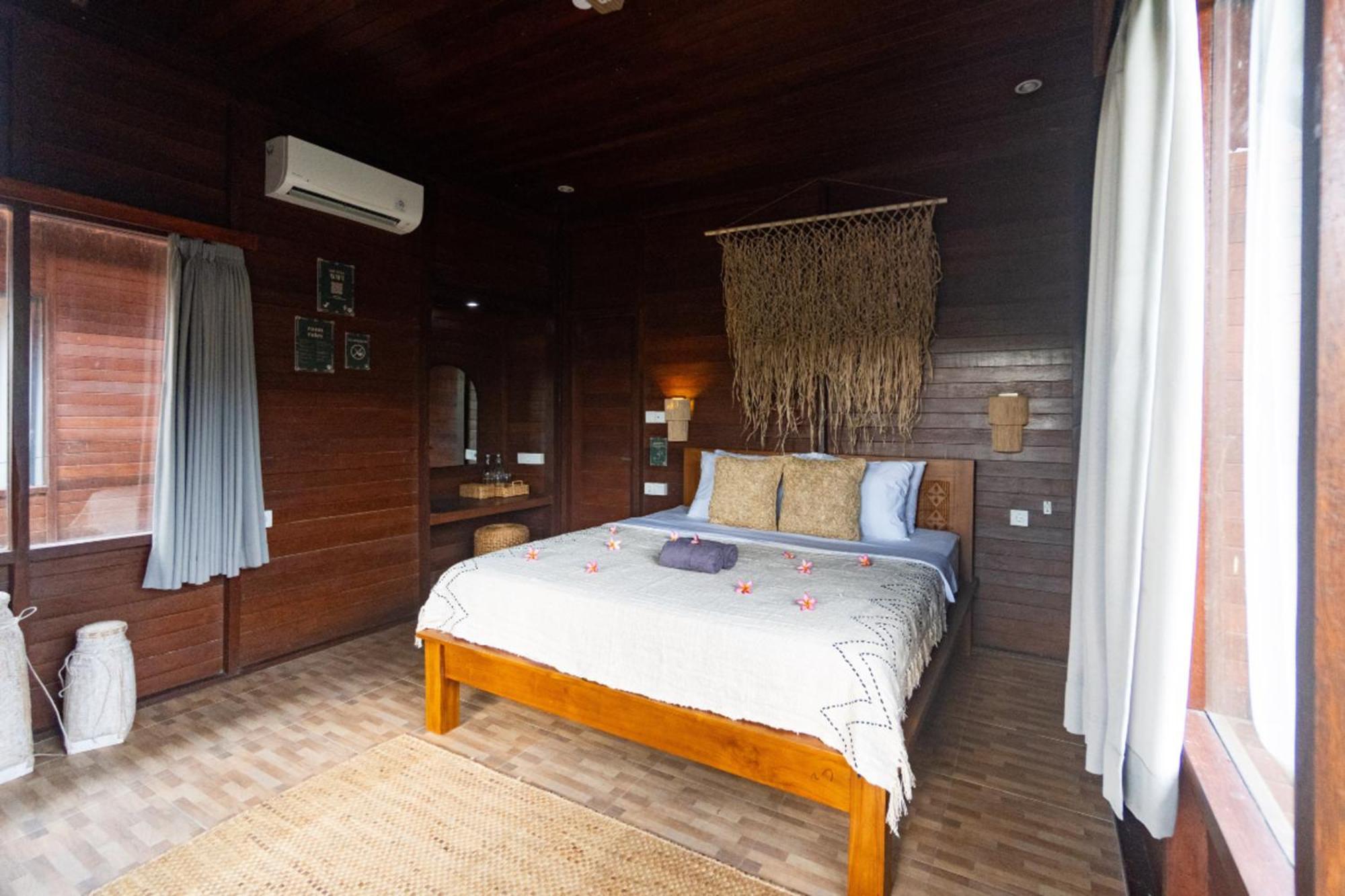 Mad Monkey Nusa Lembongan Exterior foto
